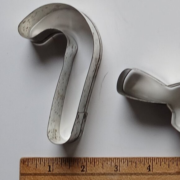 VTG Tin Metal Cookie Cutters Farmhouse Christmas Lot of 20 Tart Tins Soldered - Picture 13 of 15